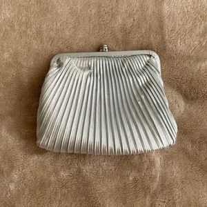 Silver pleated chain clutch purse